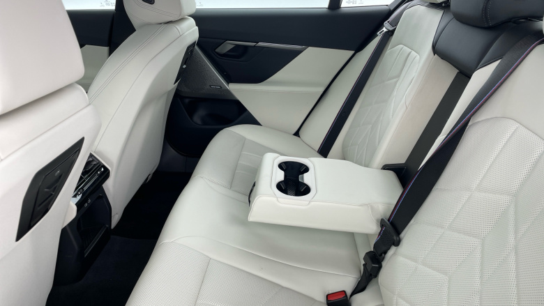 BMW i5 250kW eDrive40 M Sport Pro 84kWh 4dr Auto Electric Saloon